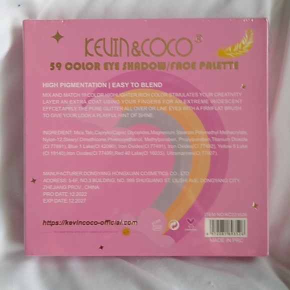 Kevin and Coco Makeup Palette - Picture 7 of 7